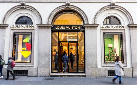 louis vuitton black friday milano|louis vuitton milano store.